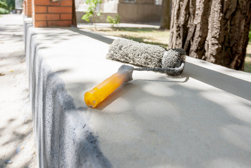 Na jaki kolor pomalować ogrodzenie betonowe - malowanie ogrodzeń betonowych