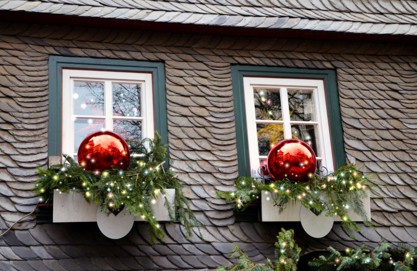 Jak ozdobić okno na święta Bożego Narodzenia?