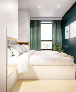 Sypialnia z zielonymi zasłonami