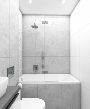 Łazienka z wanną w zabudowie z funkcją prysznica