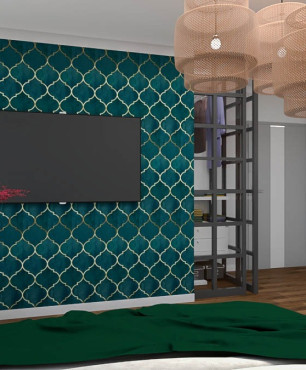 Sypialnia z ażurową lampą oraz z zieloną tapetą na ścianie