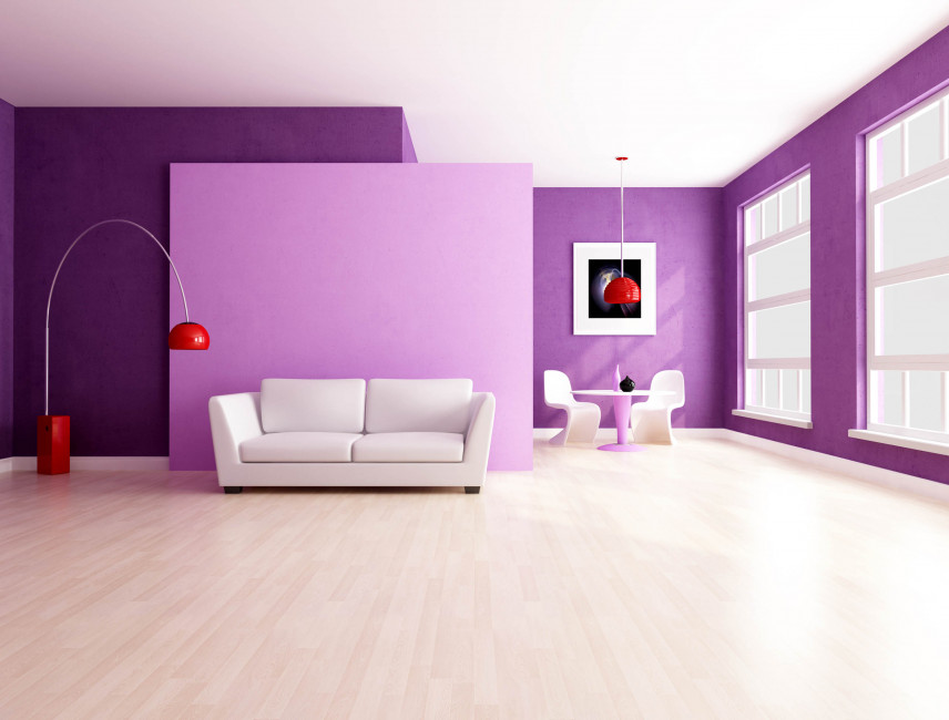 Salon z fioletowymi ścianami