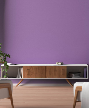 Salon z meblami w stylu PRL w kolorze kremowym