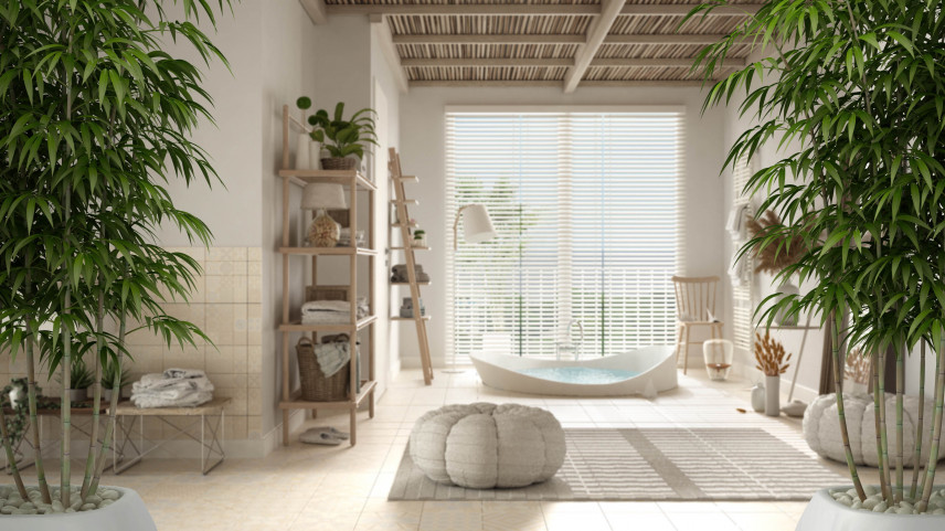 Łazienka w jasnych kolorach z szafkami bambusowymi