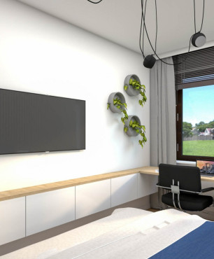 Sypialnia z telewizorem na ścianie oraz z szarymi żaluzjami