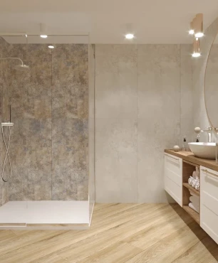 Projekt dużej łazienki z beżowymi płytkami na ścianie oraz z imitacją drewnianych na podłodze