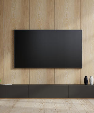 Salon z drewnianą ścianą na telewizor