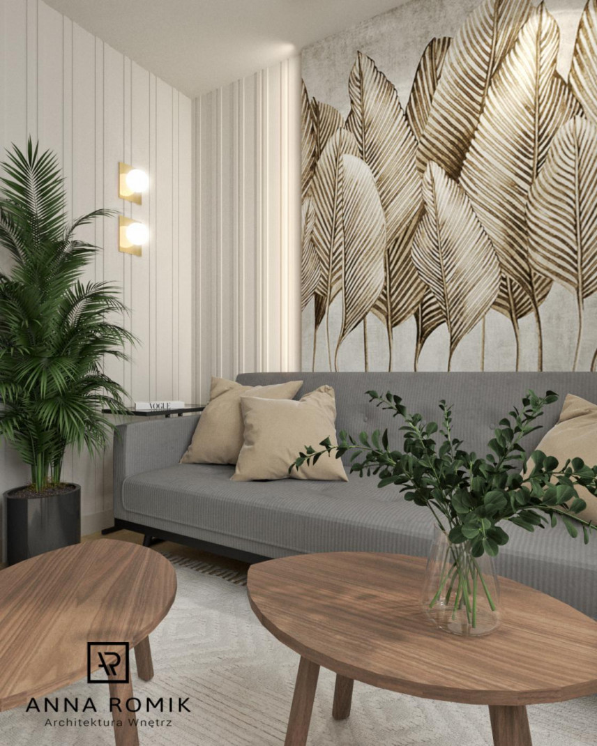 Projekt salonu z drewnianymi stolikami kawowymi oraz tapetą w pióra na ścianie