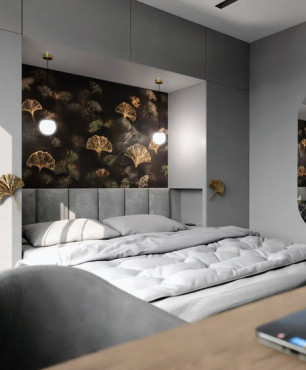 Duża sypialnia z dużym łóżkiem tapicerowanym i fototapetą na ścianie