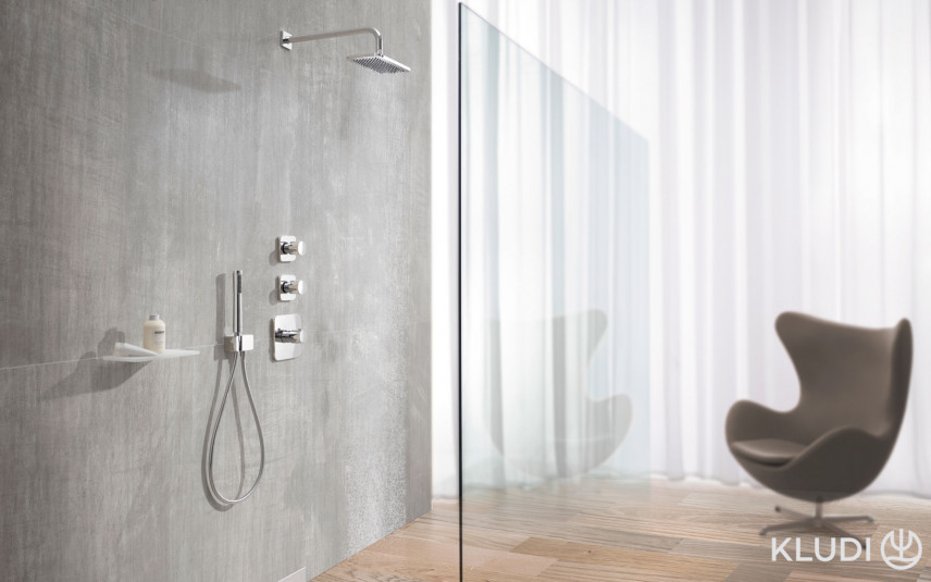Łazienka z prysznicem walk-in w kolekcji KLUDI E2