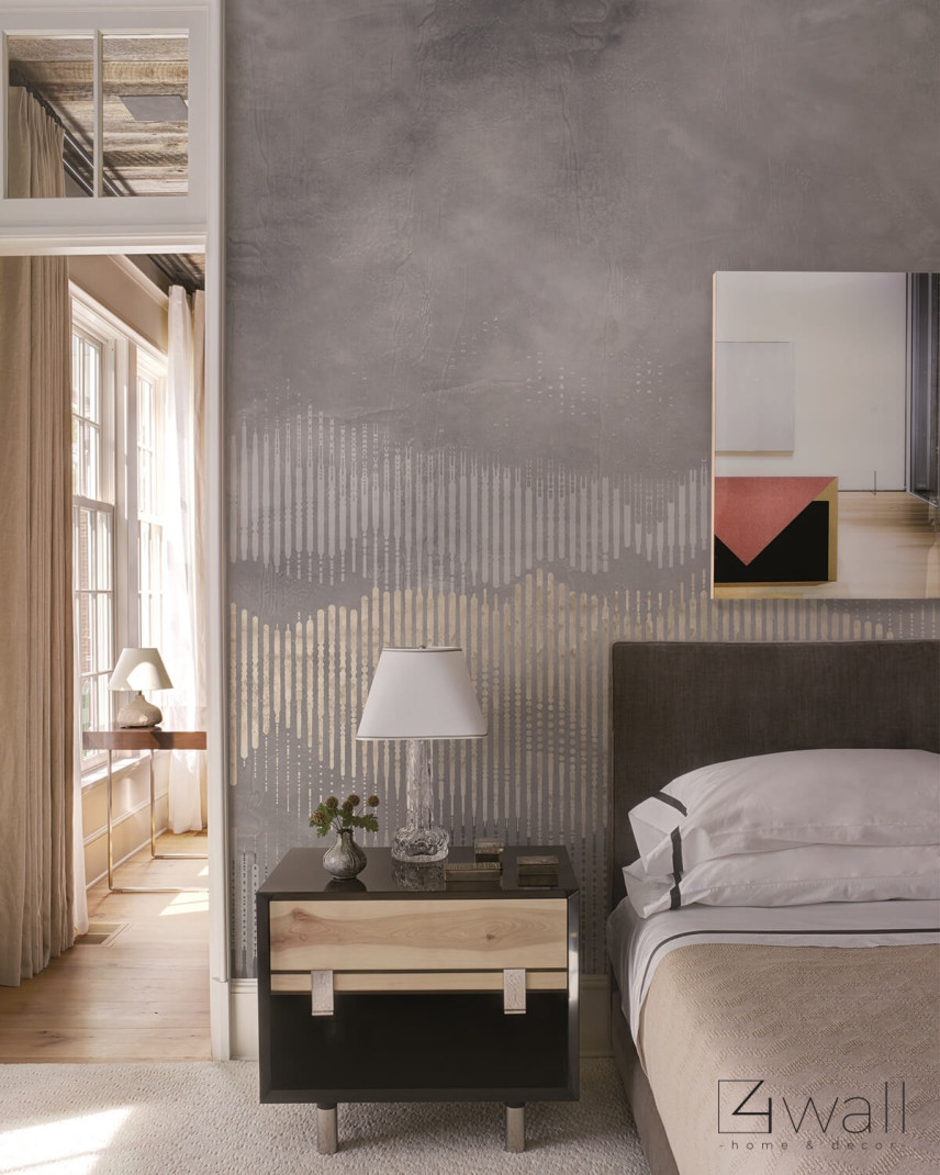 Sypialnia z cudną tapetą imitującą tyk dekoracyjny na ścianie