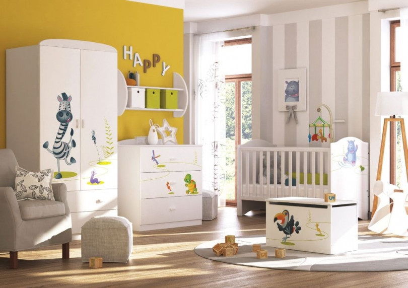 Przytulny pokój niemowlęcy z meblami w stylu skandynawskim