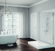 Łazienka w stylu Art Deco z wanną ceramiczną, wolnostojącą oraz prysznicem