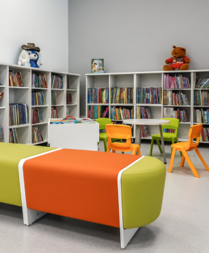 Projekt biblioteki dla dzieci z kącikiem do czytania