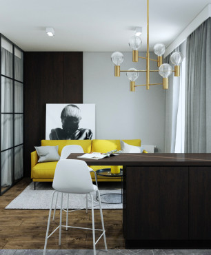 Salon w stylu glamour z żółtą sofą