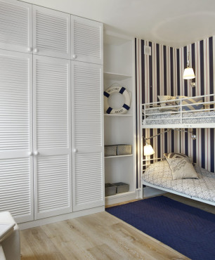 Pokój nastolatka z piętrowym łóżkiem
