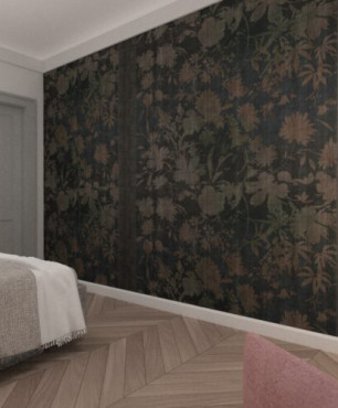 Sypialnia z ciemną tapetą w kwiaty na ścianie